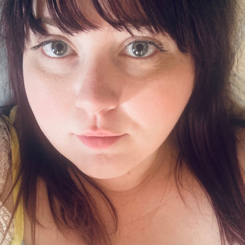 Meet your Posher, Layah